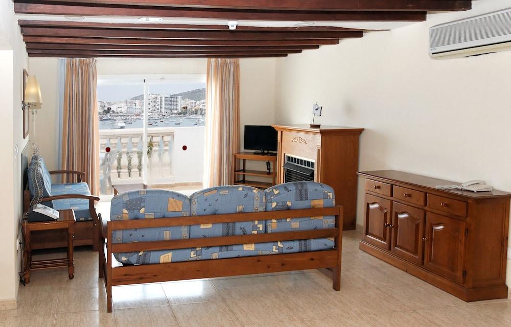 Aparthotel Reco Des Sol Сан-Антонио-Абад Экстерьер фото