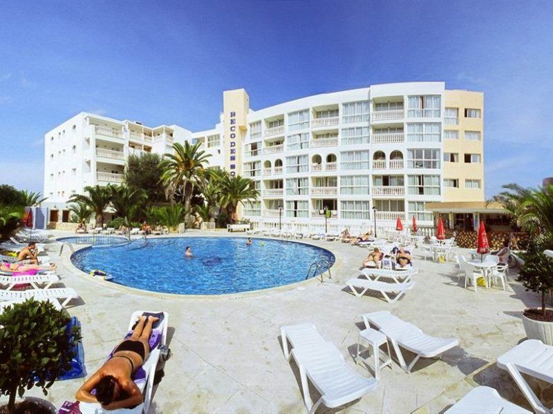 Aparthotel Reco Des Sol Сан-Антонио-Абад Экстерьер фото